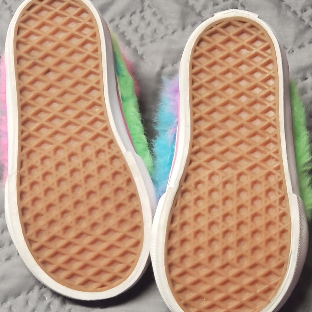 Vans - Picture 3 of 6